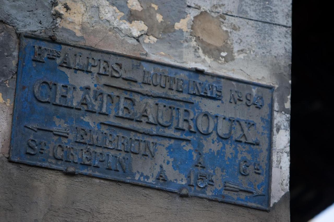 Maison Cimarron Acomodação com café da manhã Chateauroux-les-Alpes Exterior foto