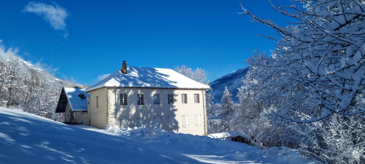 Maison Cimarron Acomodação com café da manhã Chateauroux-les-Alpes Exterior foto